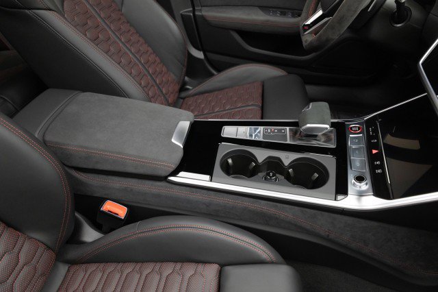 Used 2024 Audi RS 6 performance w/ Matte Carbon Package image 26