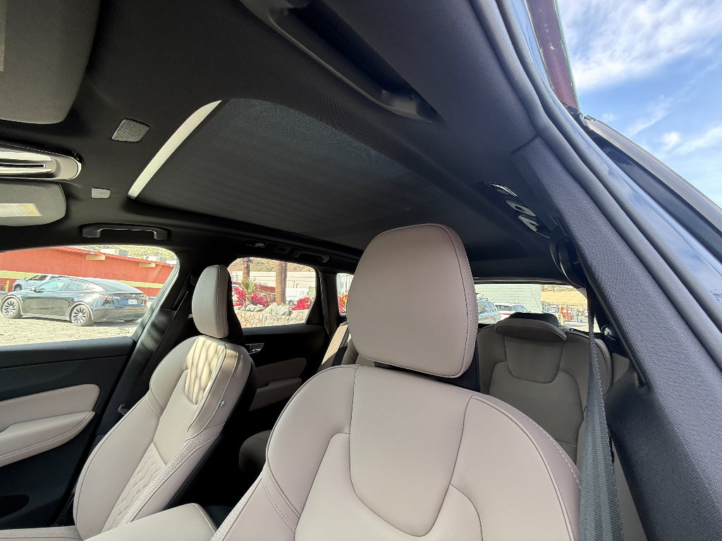New 2026 Volvo XC60 B5 Plus w/ Protection Package Premier AWD/4WD image 30