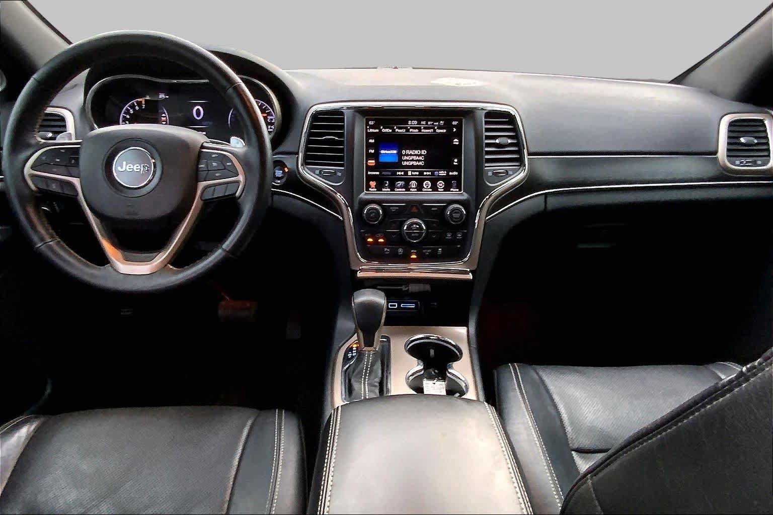 Used 2017 Jeep Grand Cherokee Limited w/ Luxury Group II AWD/4WD image 15