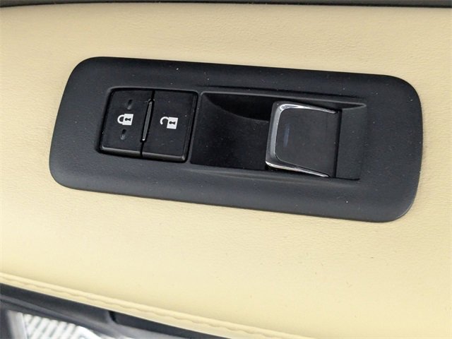 Used 2022 Lexus RX 350L FWD w/ Premium Package image 35