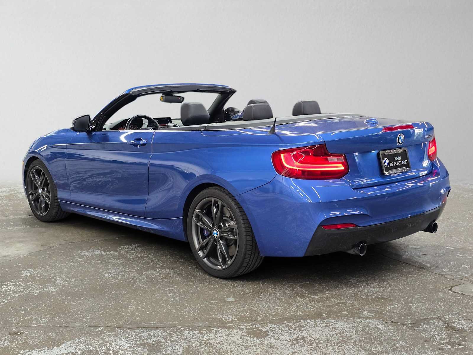 Used 2016 BMW M235i Convertible RWD image 5