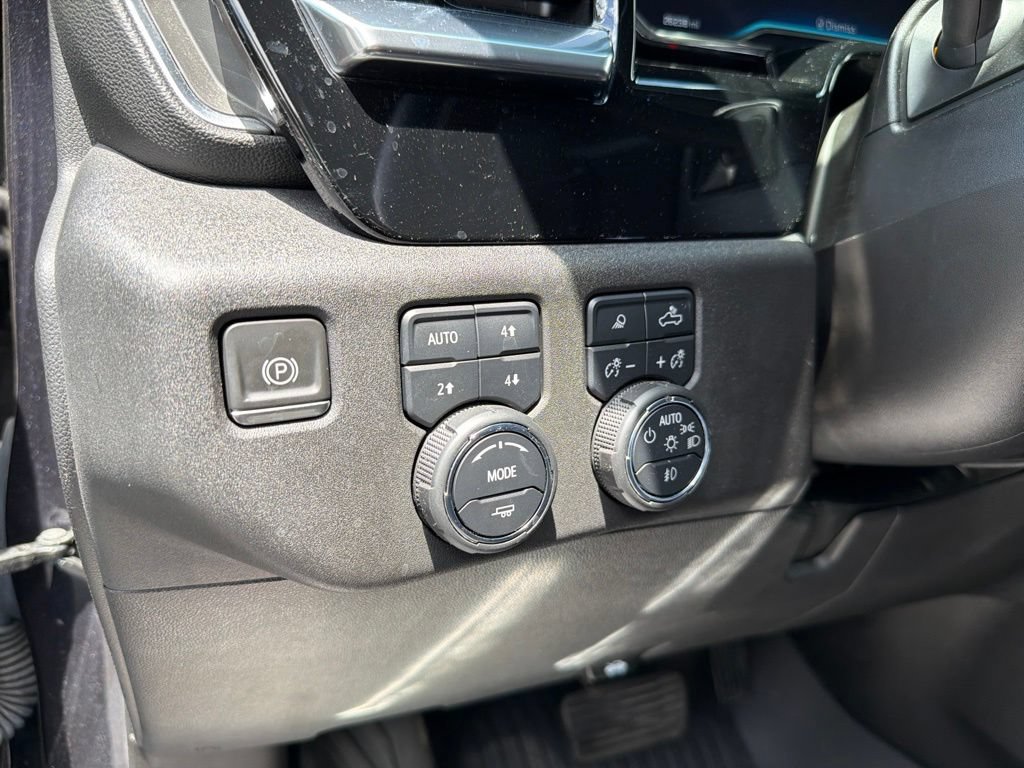 Used 2023 Chevrolet Silverado 1500 RST w/ Convenience Package II AWD/4WD image 16