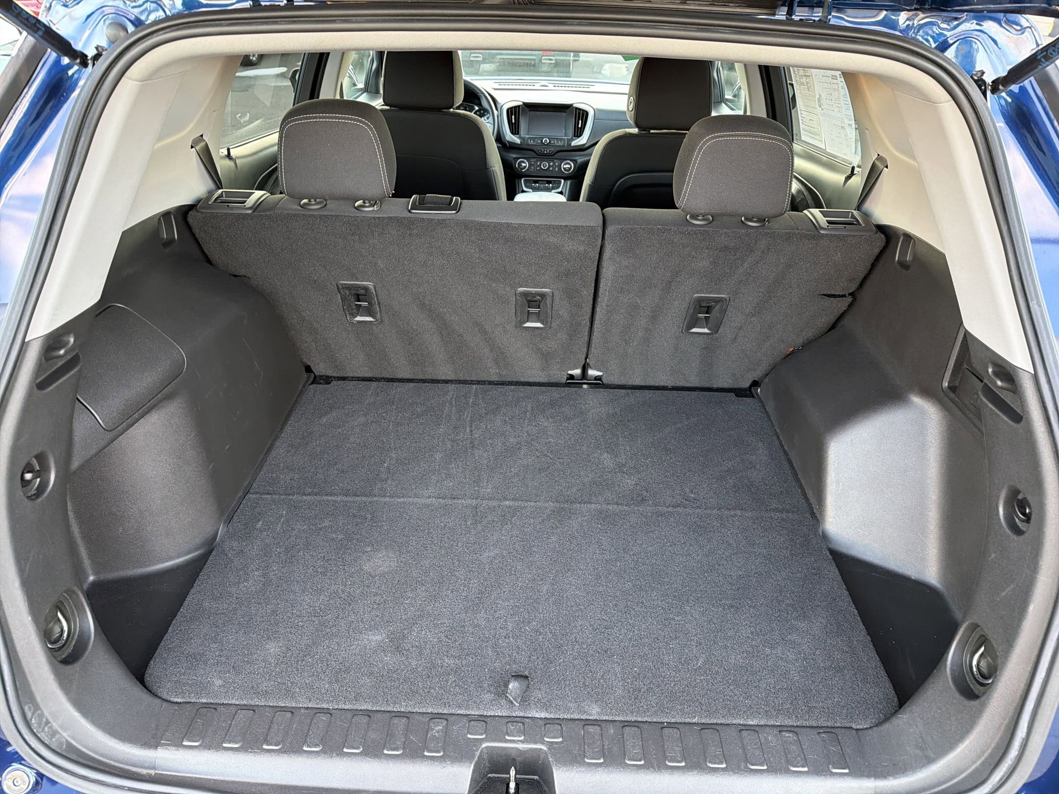 Certified 2022 GMC Terrain SLE w/ Driver Convenience Package image 29