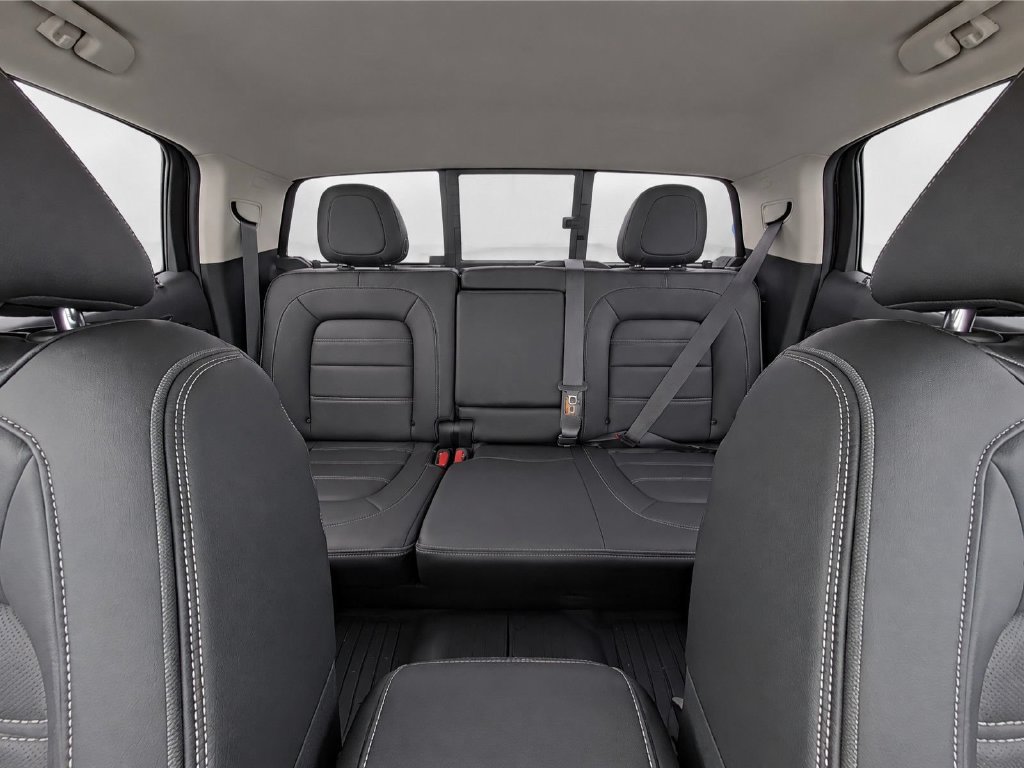 Used 2022 GMC Canyon Denali AWD/4WD image 32