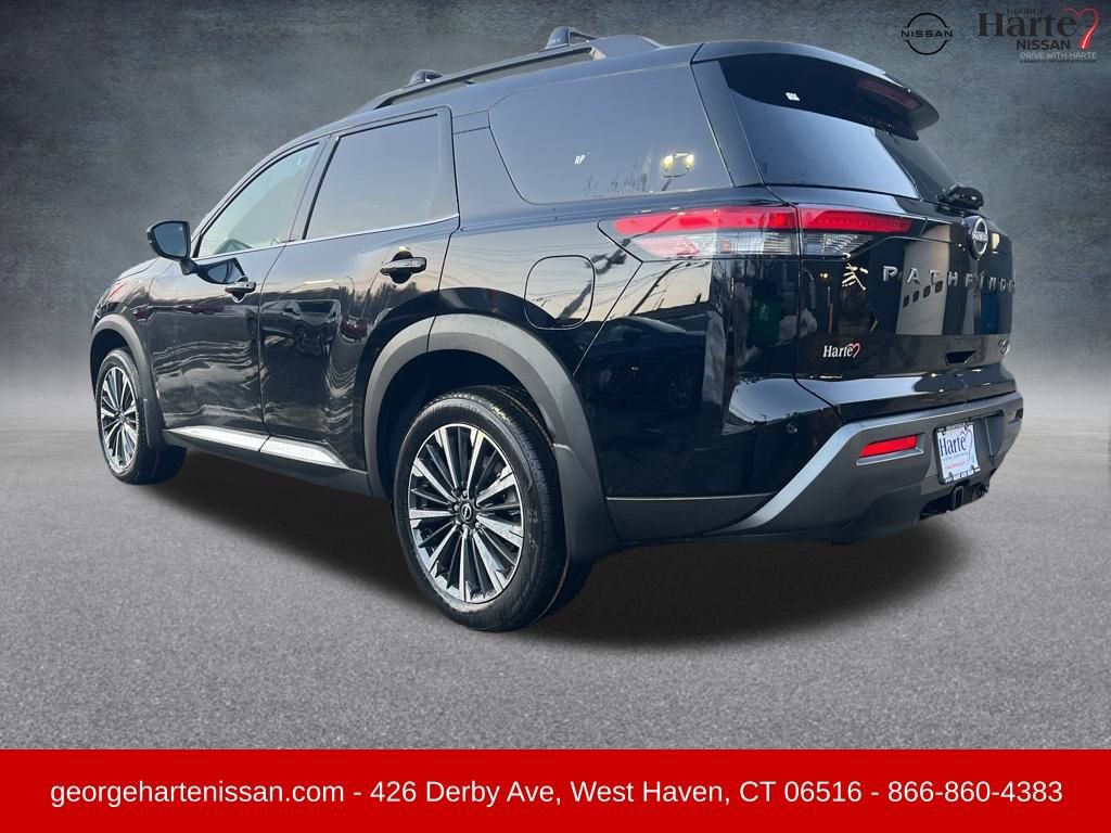 New 2026 Nissan Pathfinder Platinum image 4