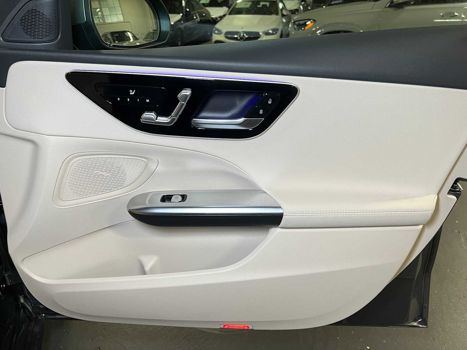 Used 2025 Mercedes-Benz C 300 4MATIC Sedan image 10