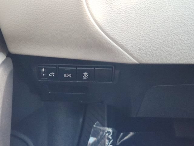 Used 2026 Toyota Corolla Cross L FWD image 23