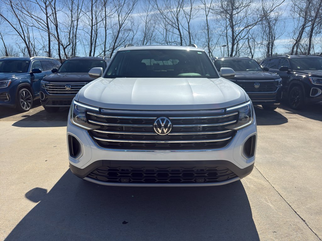 New 2026 Volkswagen Atlas SE FWD image 2
