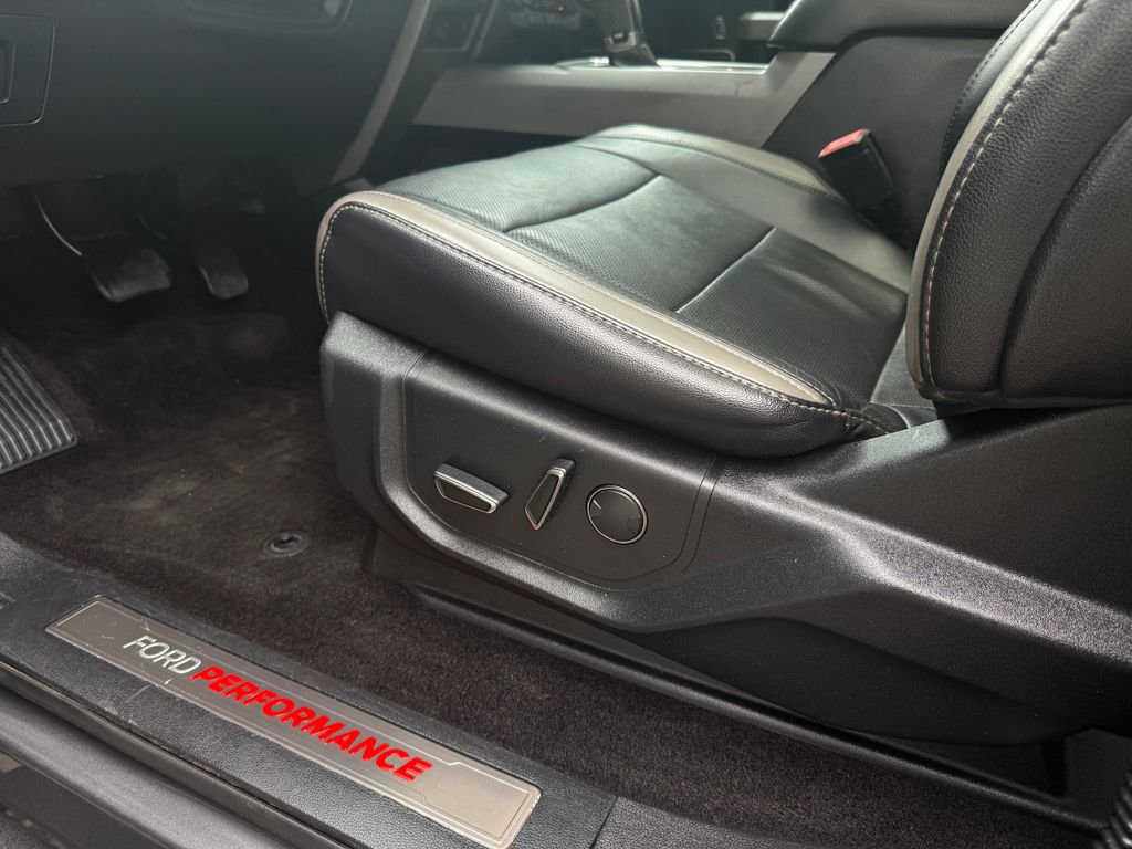Used 2018 Ford F150 Raptor w/ Equipment Group 802A Luxury AWD/4WD image 21