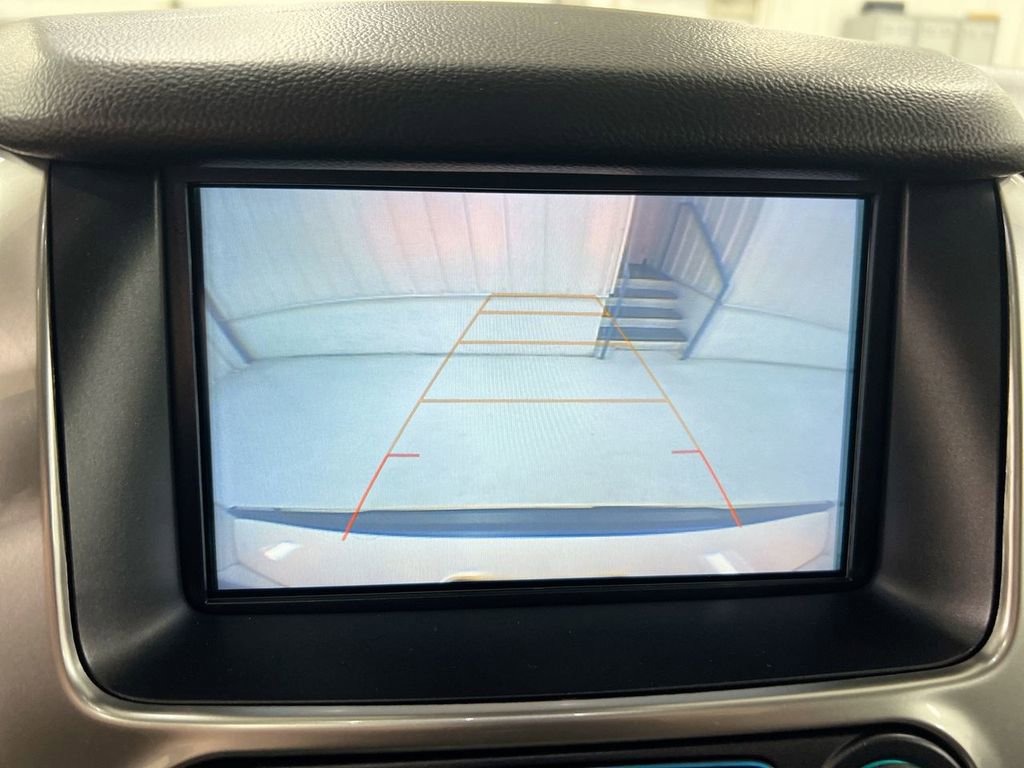 Used 2020 Chevrolet Suburban Premier w/ Premier Plus Edition image 16