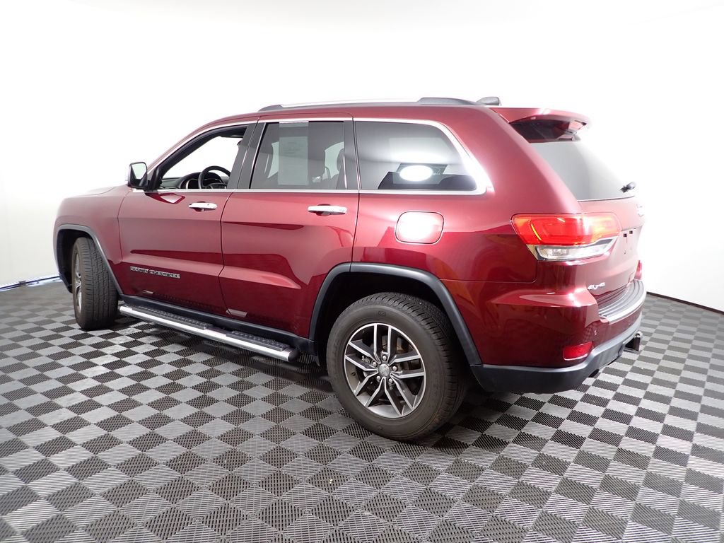 Used 2017 Jeep Grand Cherokee Limited w/ Luxury Group II AWD/4WD image 12