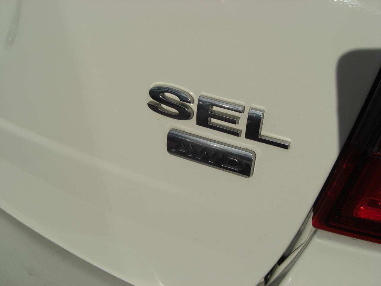 Used 2013 Ford Edge SEL AWD/4WD image 12