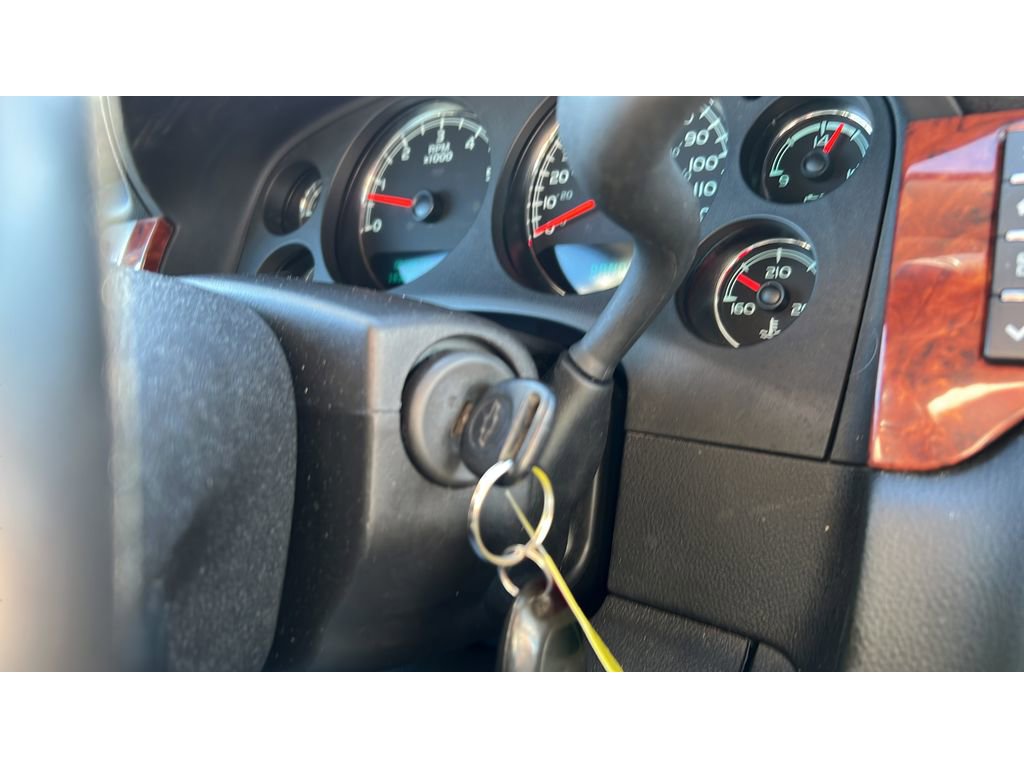 Used 2013 Chevrolet Avalanche LT w/ All-Star Edition image 21