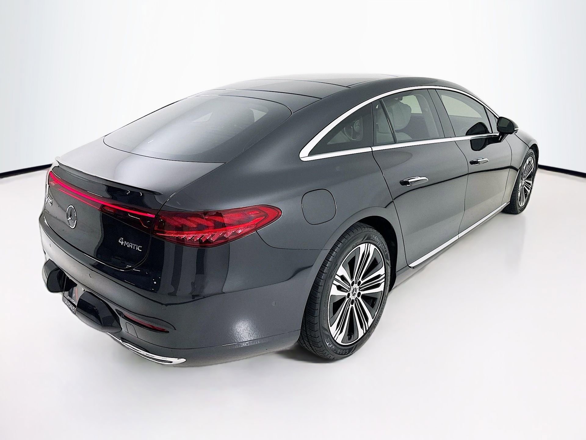 Certified 2022 Mercedes-Benz EQS 580 4MATIC Sedan image 8