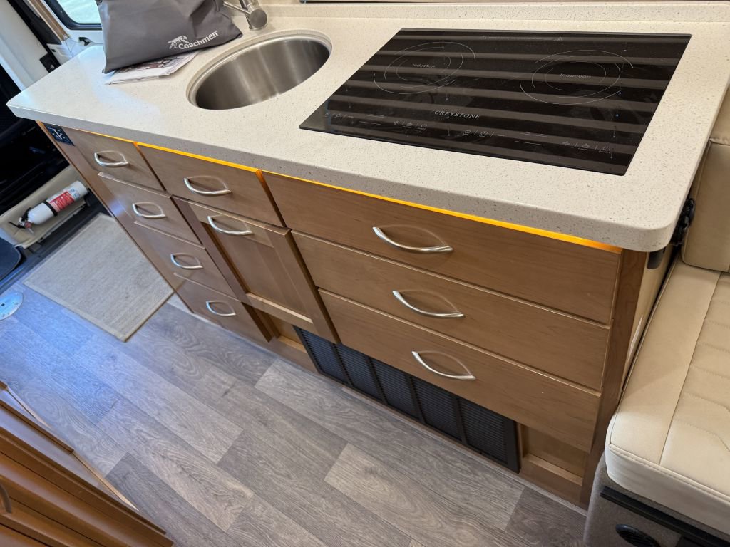 Used 2022 Mercedes-Benz Sprinter 3500 image 40