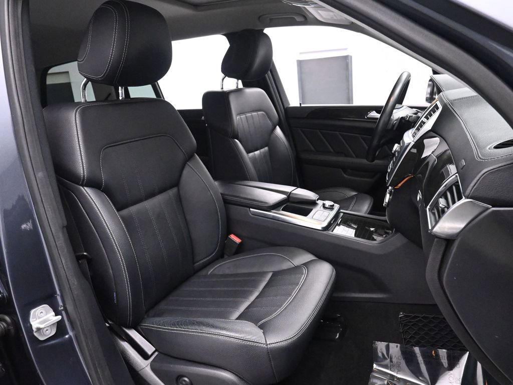 Used 2016 Mercedes-Benz GL 450 4MATIC w/ Premium I Package image 23