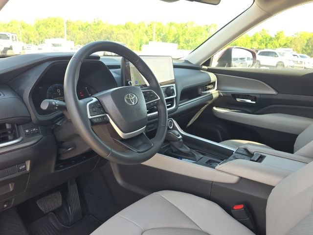 Used 2025 Toyota Grand Highlander FWD image 26