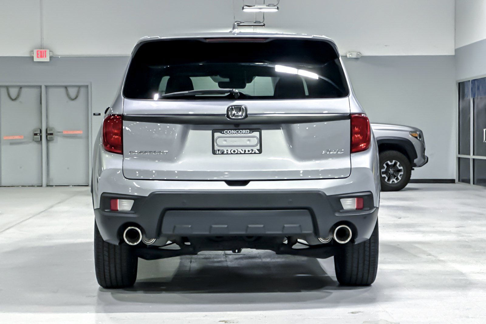 Used 2023 Honda Passport EX-L image 9