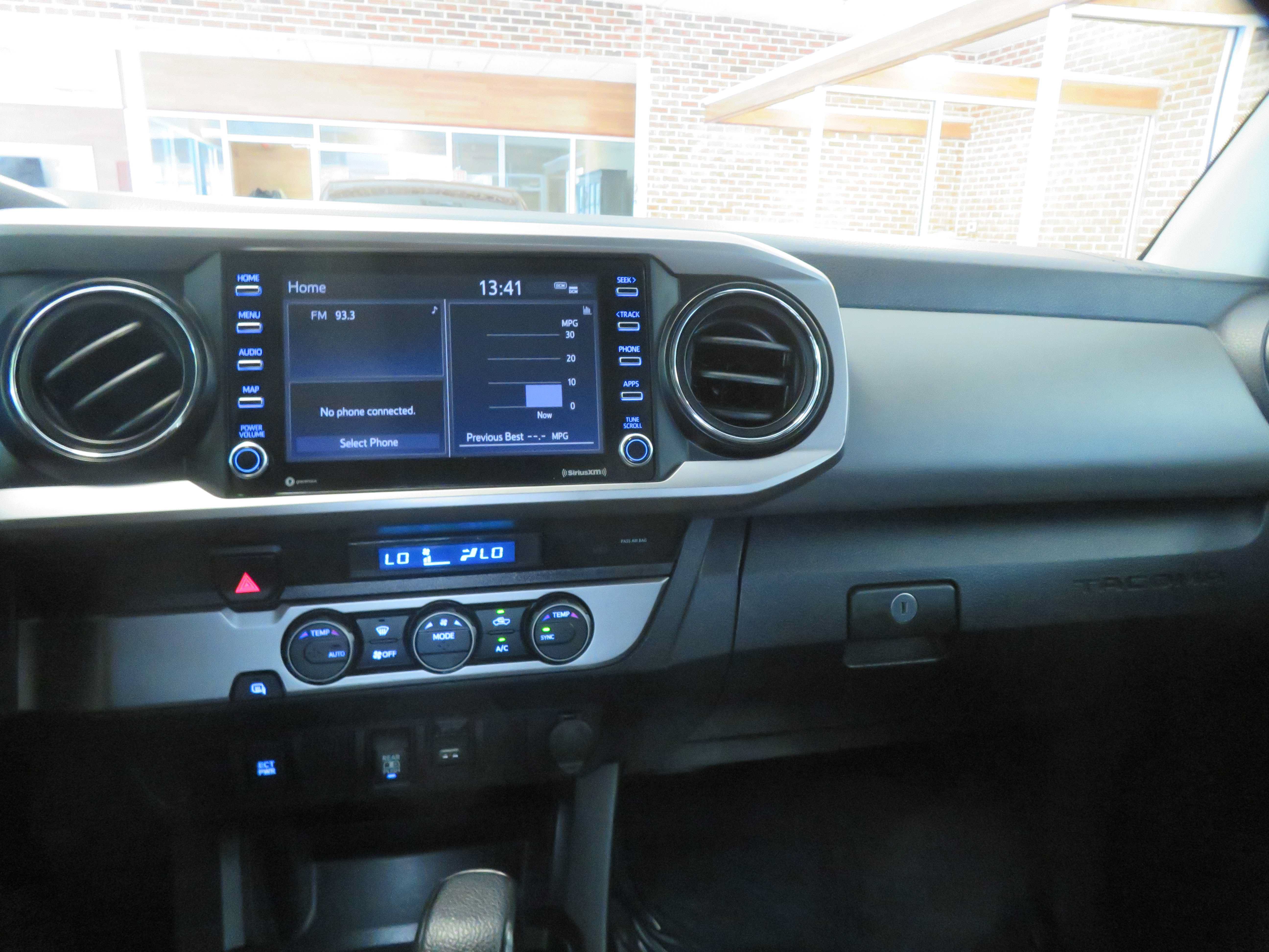Used 2022 Toyota Tacoma SR5 RWD image 35