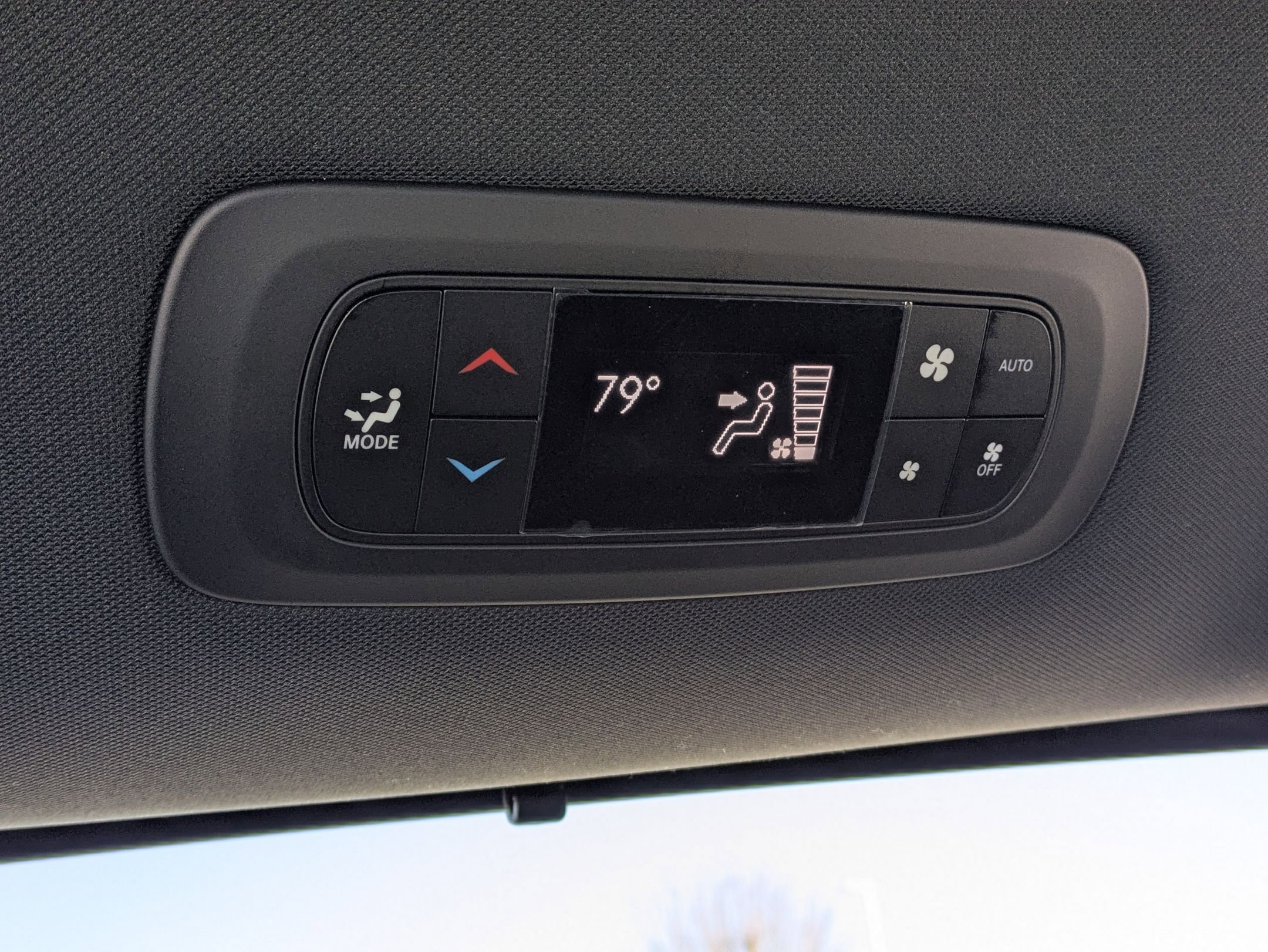 Used 2025 Chrysler Pacifica Select image 30