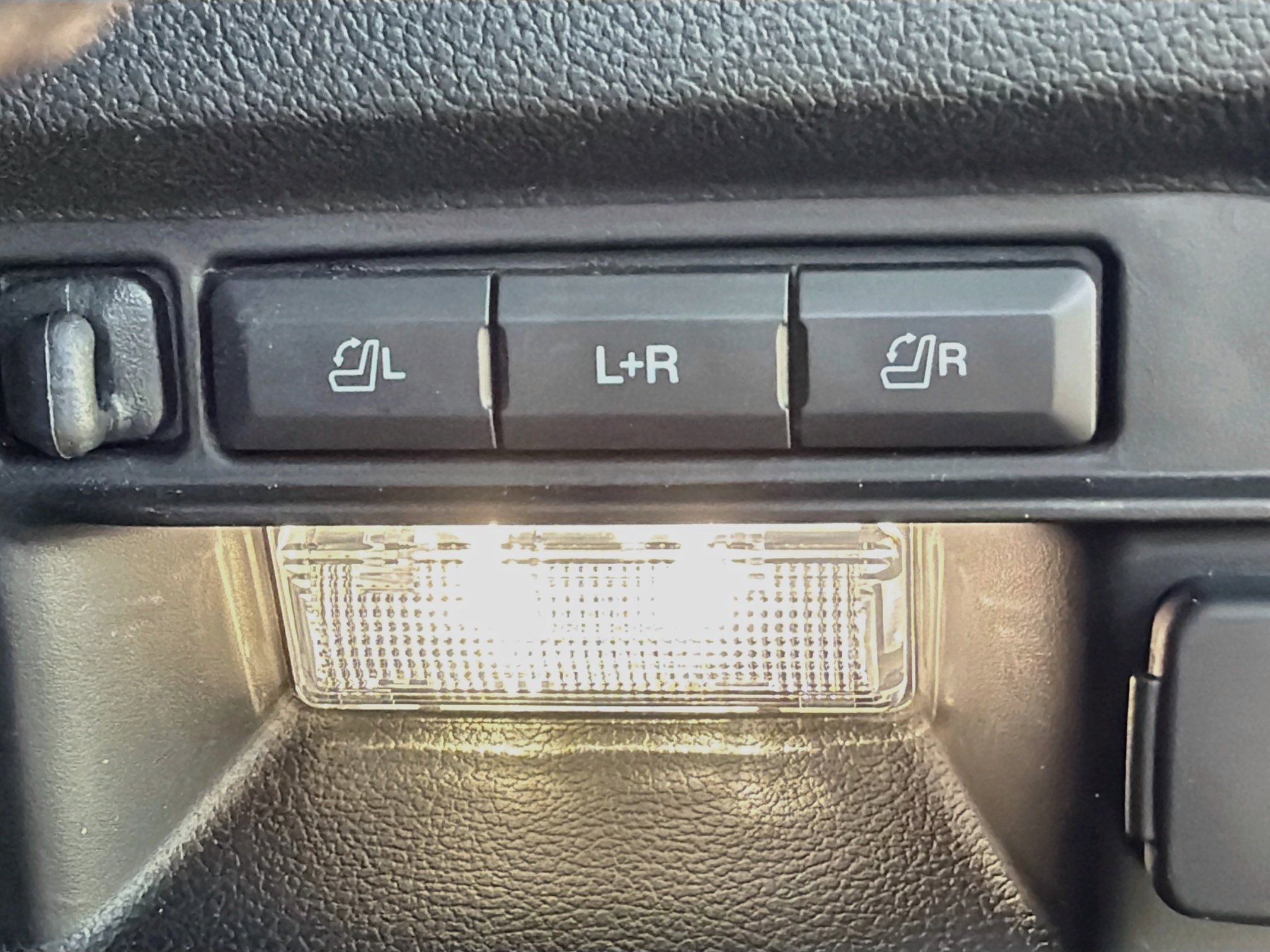 Used 2024 Ford Explorer ST w/ Equipment Group 401A AWD/4WD image 13