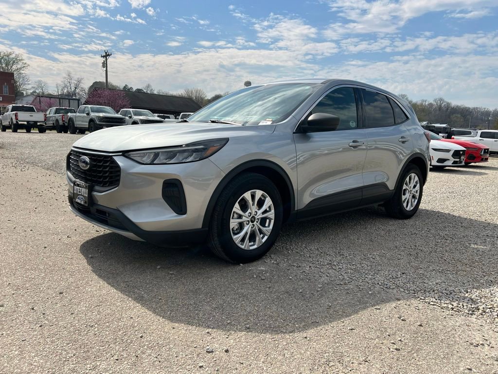 Used 2023 Ford Escape Active image 4