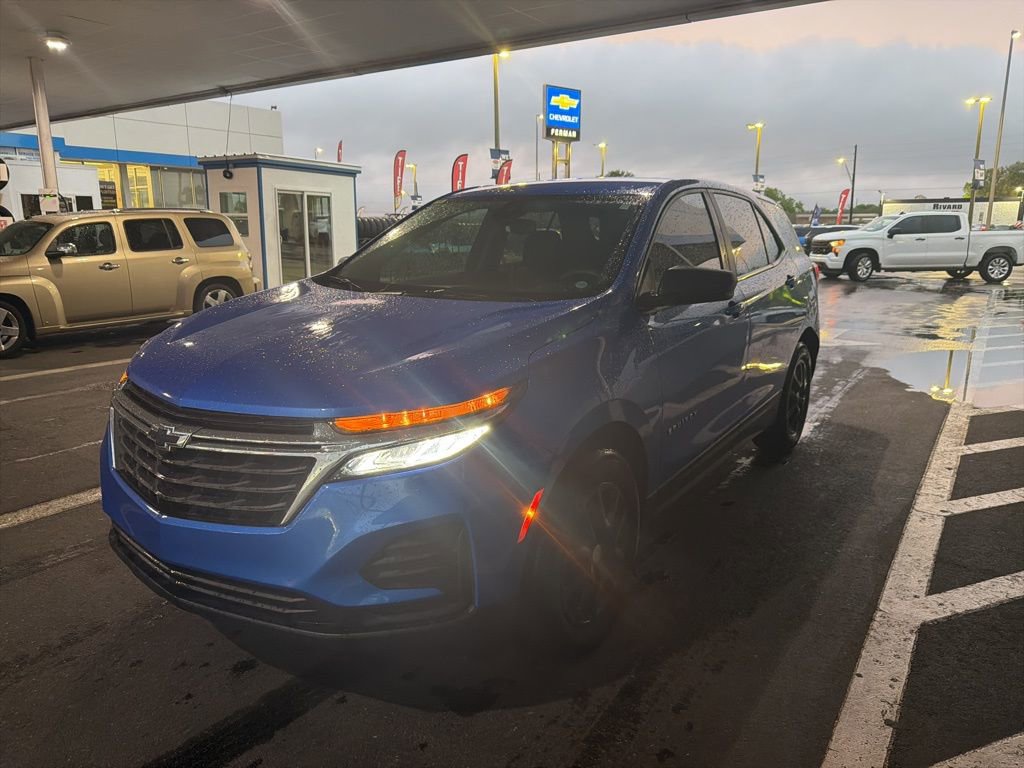 Certified 2024 Chevrolet Equinox LS w/ Driver Confidence II Package image 11