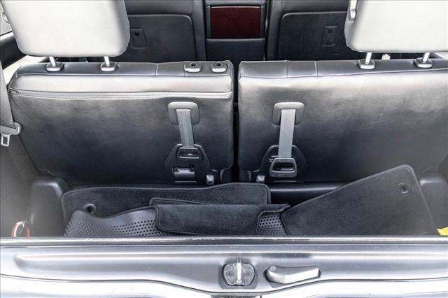 Used 2013 Lexus LX 570 4WD w/ Luxury Pkg image 24
