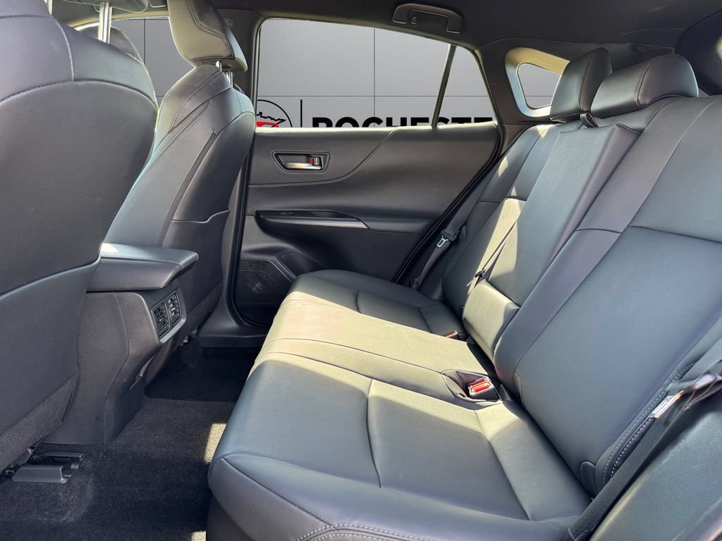 Certified 2023 Toyota Venza Nightshade AWD/4WD image 16