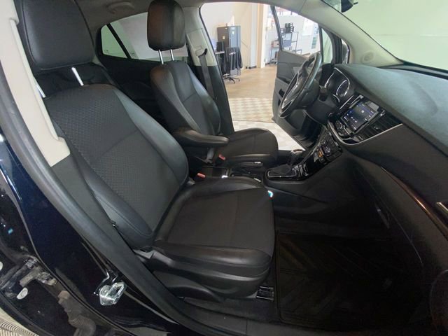 Used 2022 Buick Encore Preferred w/ Safety Package II AWD/4WD image 37
