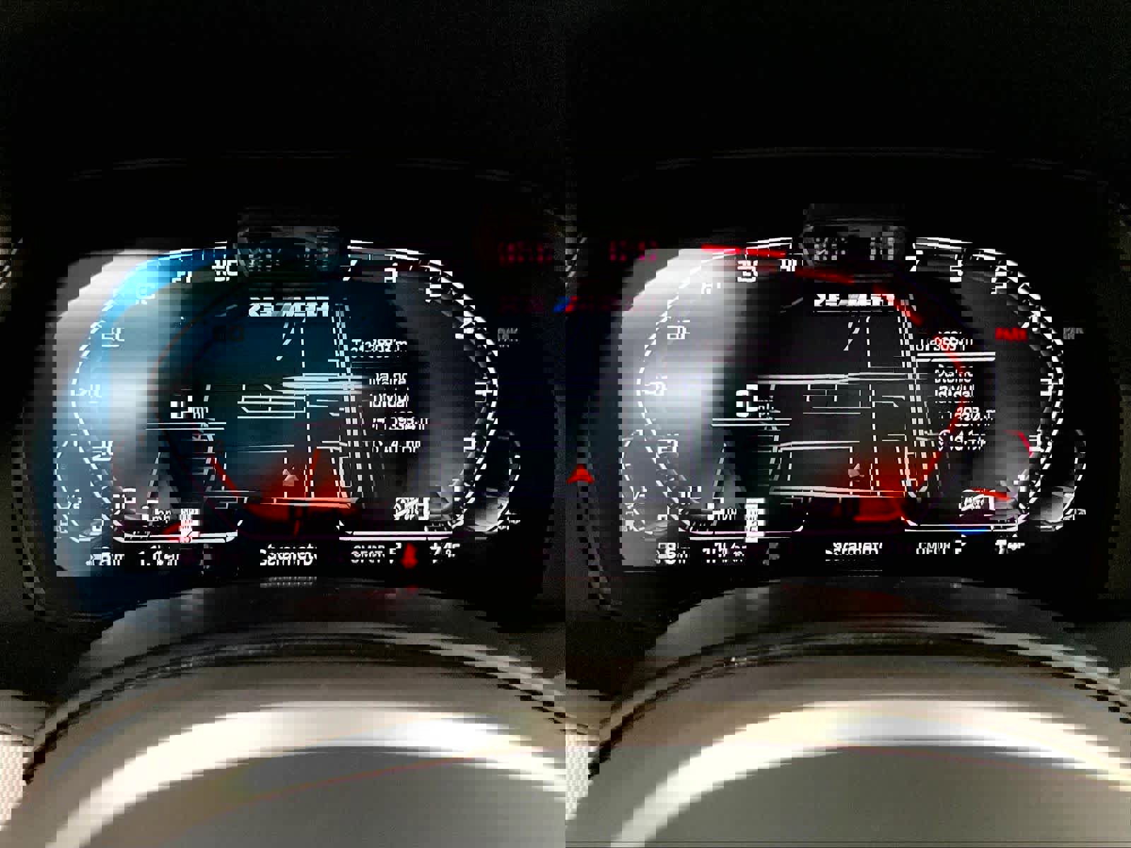 Used 2022 BMW X5 M50i w/ Executive Package image 21