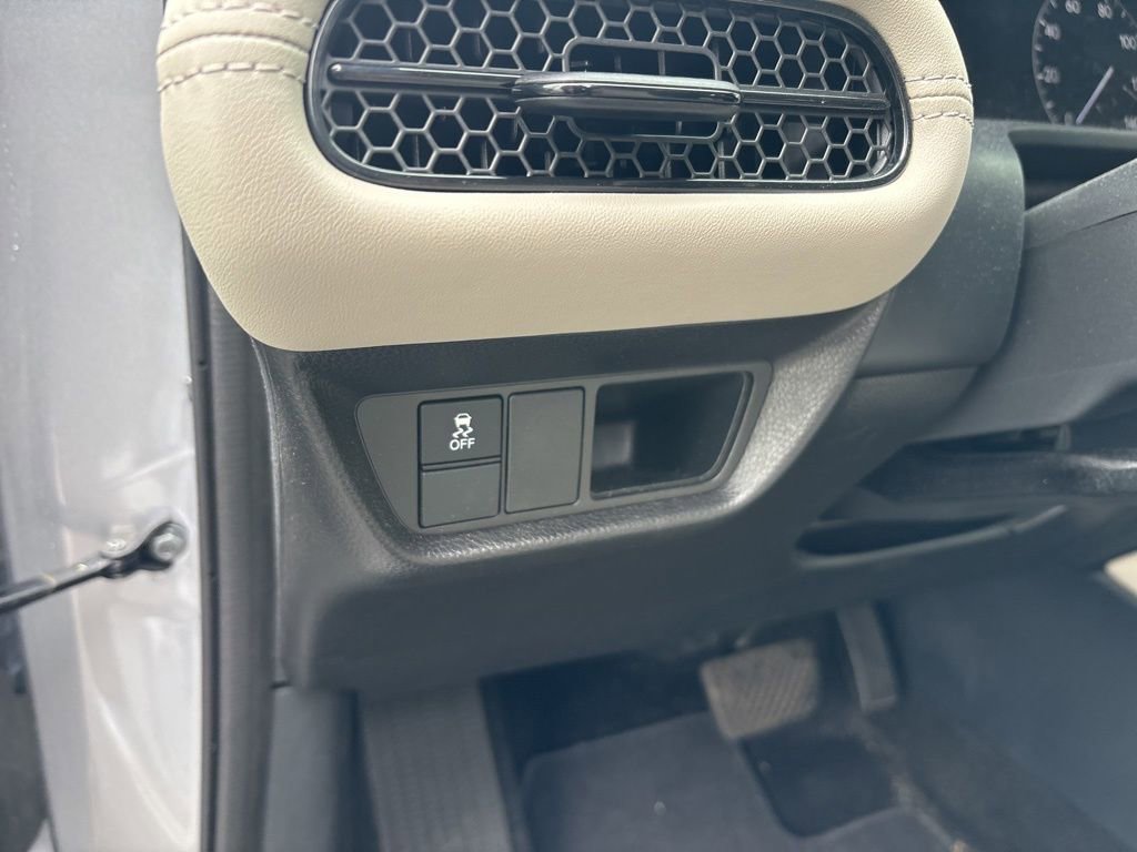 Used 2023 Honda HR-V LX image 18