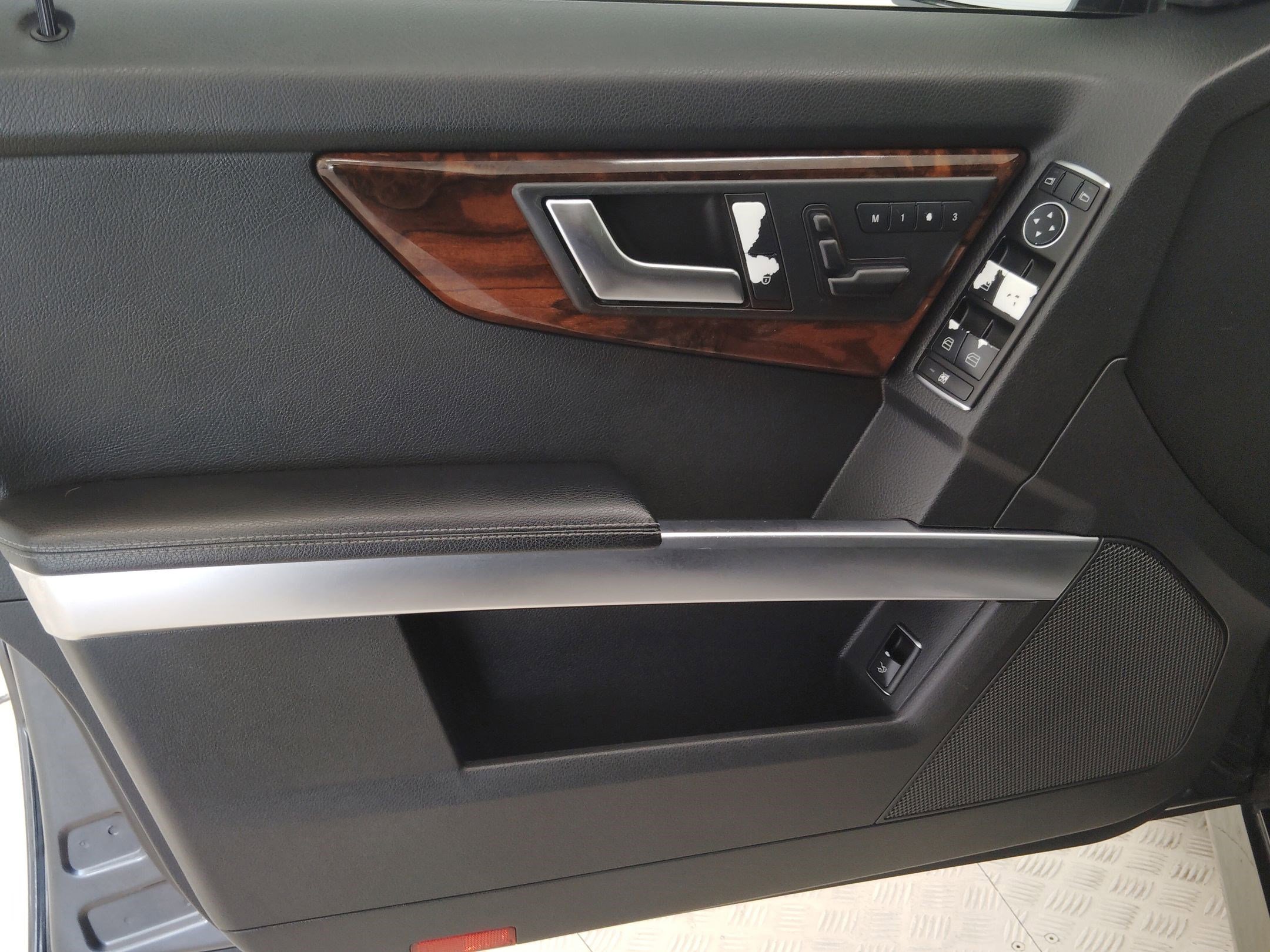 Used 2013 Mercedes-Benz GLK 350 4MATIC image 12