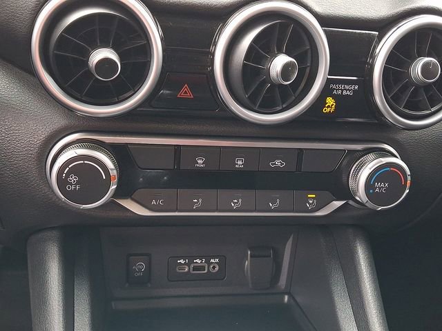 Used 2024 Nissan Sentra SV w/ Lighting Package image 15