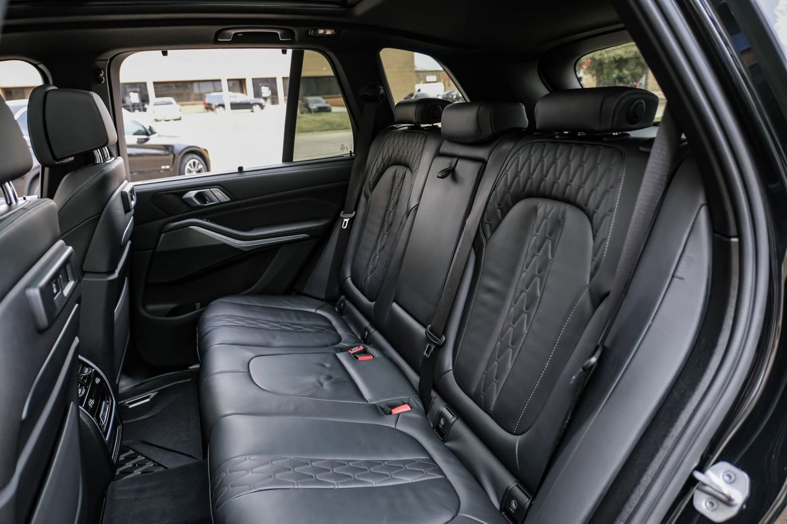 Used 2023 BMW X5 sDrive40i w/ Executive Package image 40
