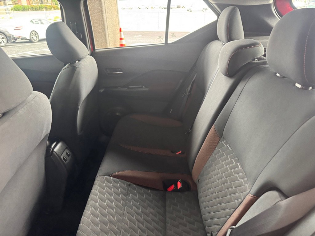 Used 2023 Nissan Kicks SR image 16