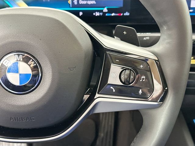 Used 2025 BMW 530i xDrive image 24