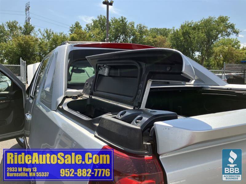 Used 2013 Chevrolet Avalanche LTZ AWD/4WD image 34