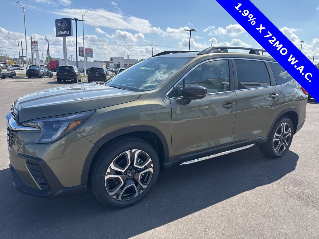 New 2025 Subaru Ascent Limited image 3