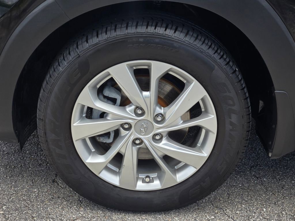 Used 2021 Hyundai Tucson Value w/ Winter Weather Package FWD image 11