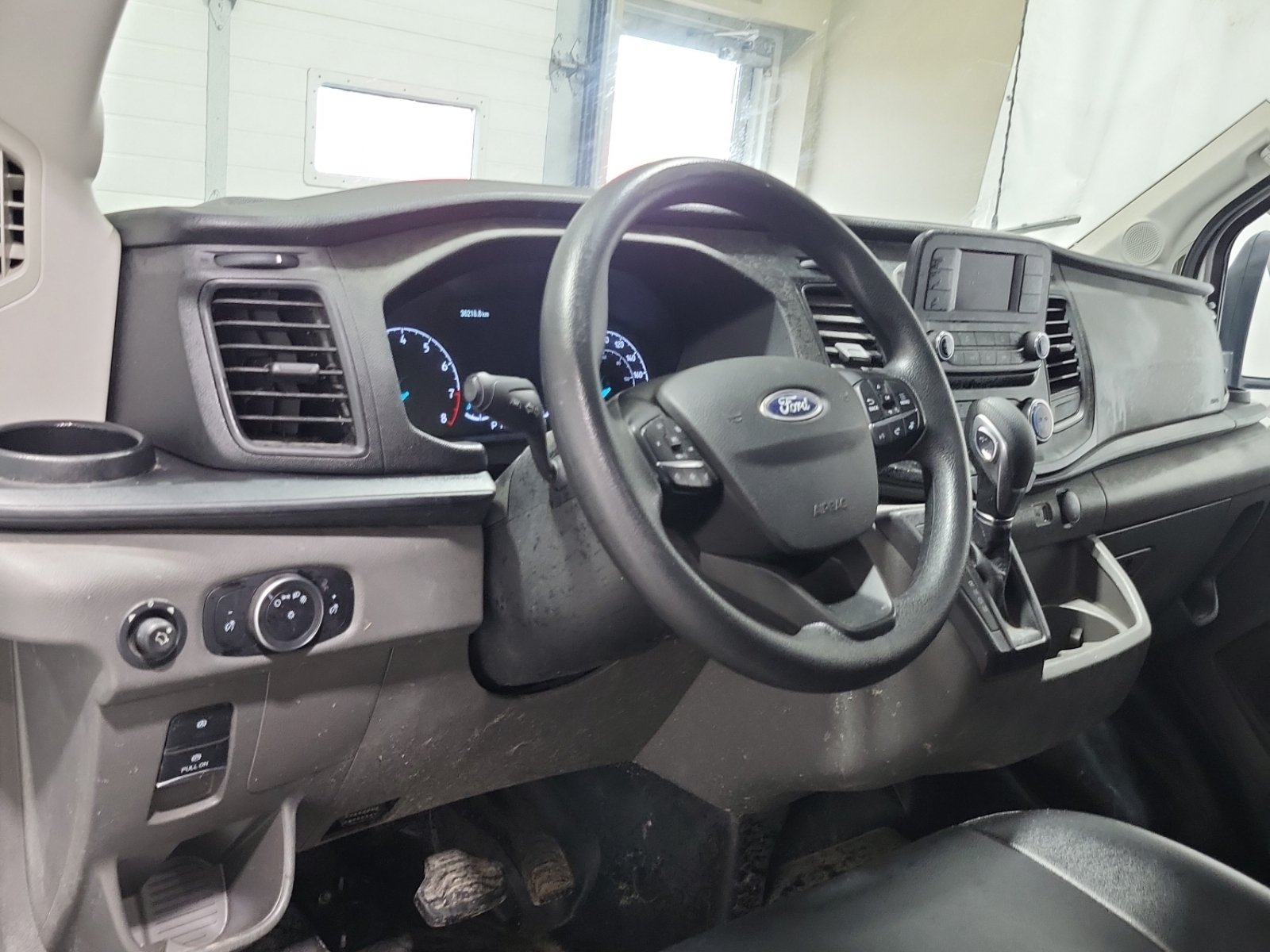 Used 2024 Ford Transit 250 148 High Roof Extended w/ Load Area Protection Package RWD image 10