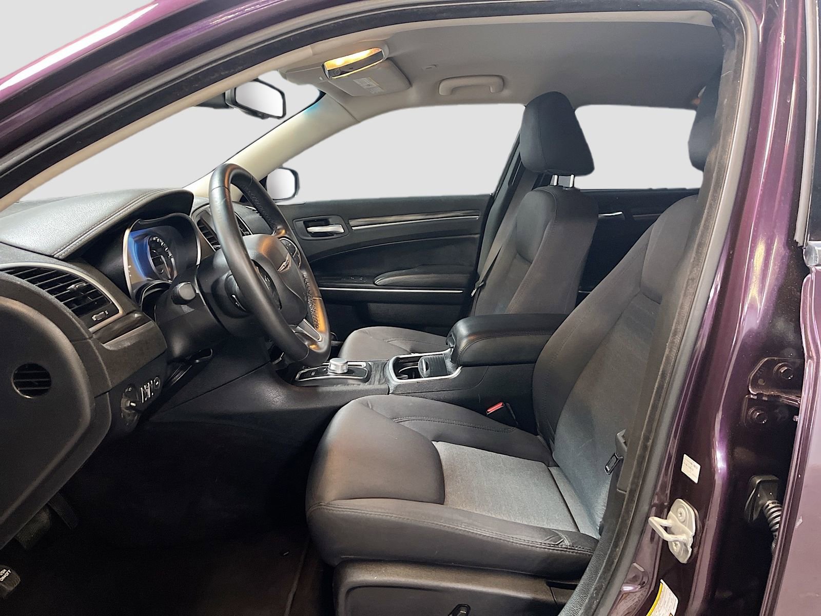 Used 2021 Chrysler 300 Touring w/ Sport Appearance Package image 19