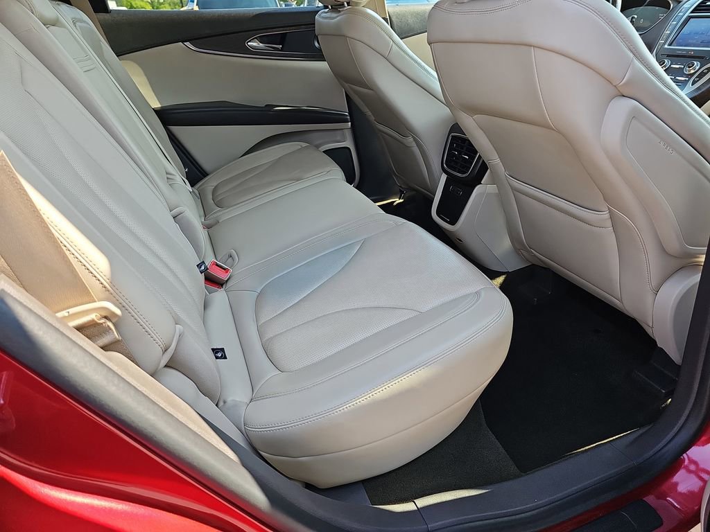 Used 2020 Lincoln Nautilus Reserve FWD image 14