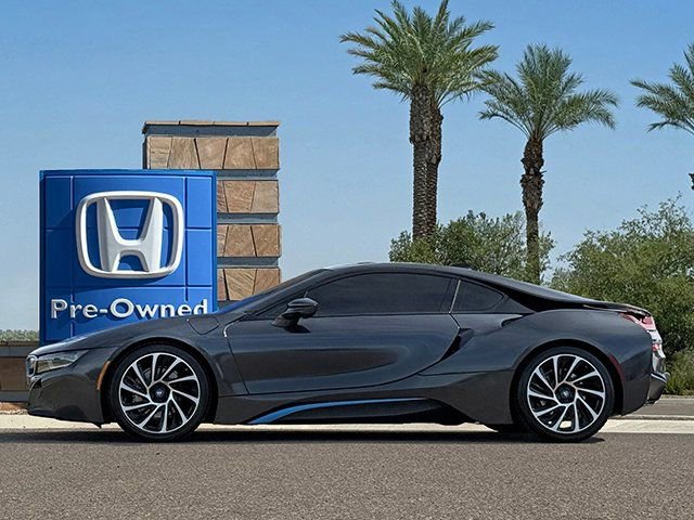 Used 2016 BMW i8 image 8