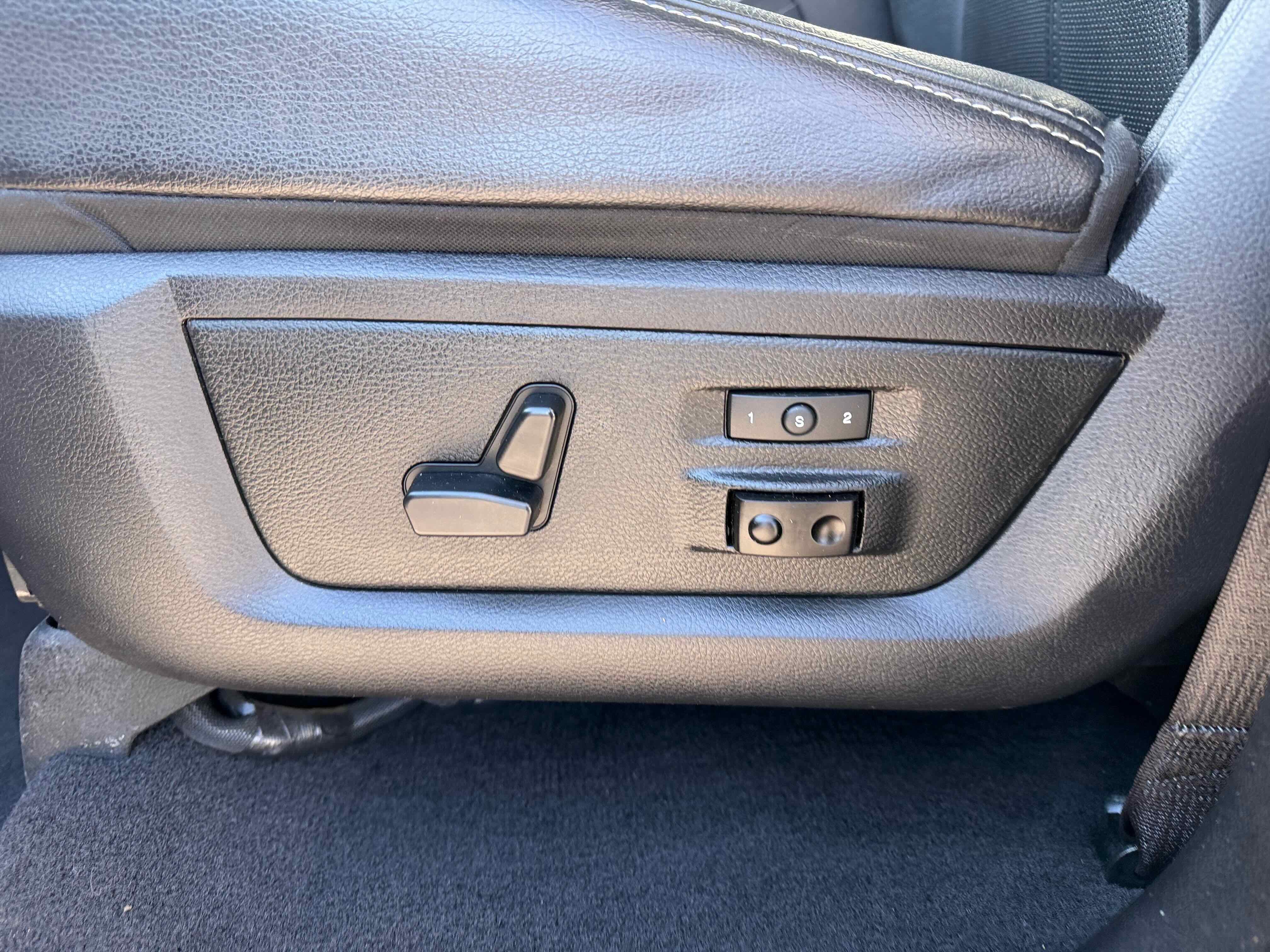 Used 2018 RAM 2500 Laramie w/ Convenience Group image 16