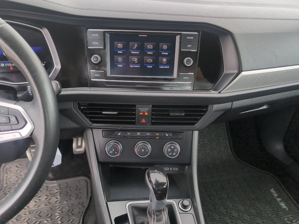 Used 2024 Volkswagen Jetta Sport FWD image 13