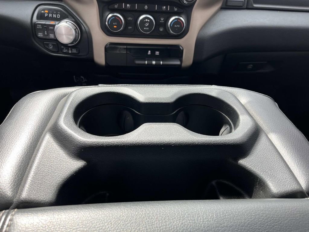Used 2020 RAM 1500 Laramie w/ Off Road Group AWD/4WD image 17