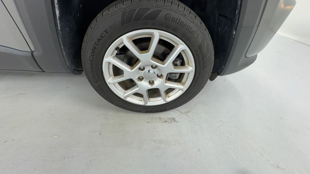 Used 2021 Jeep Renegade Limited w/ Sun & Sound Group AWD/4WD image 9