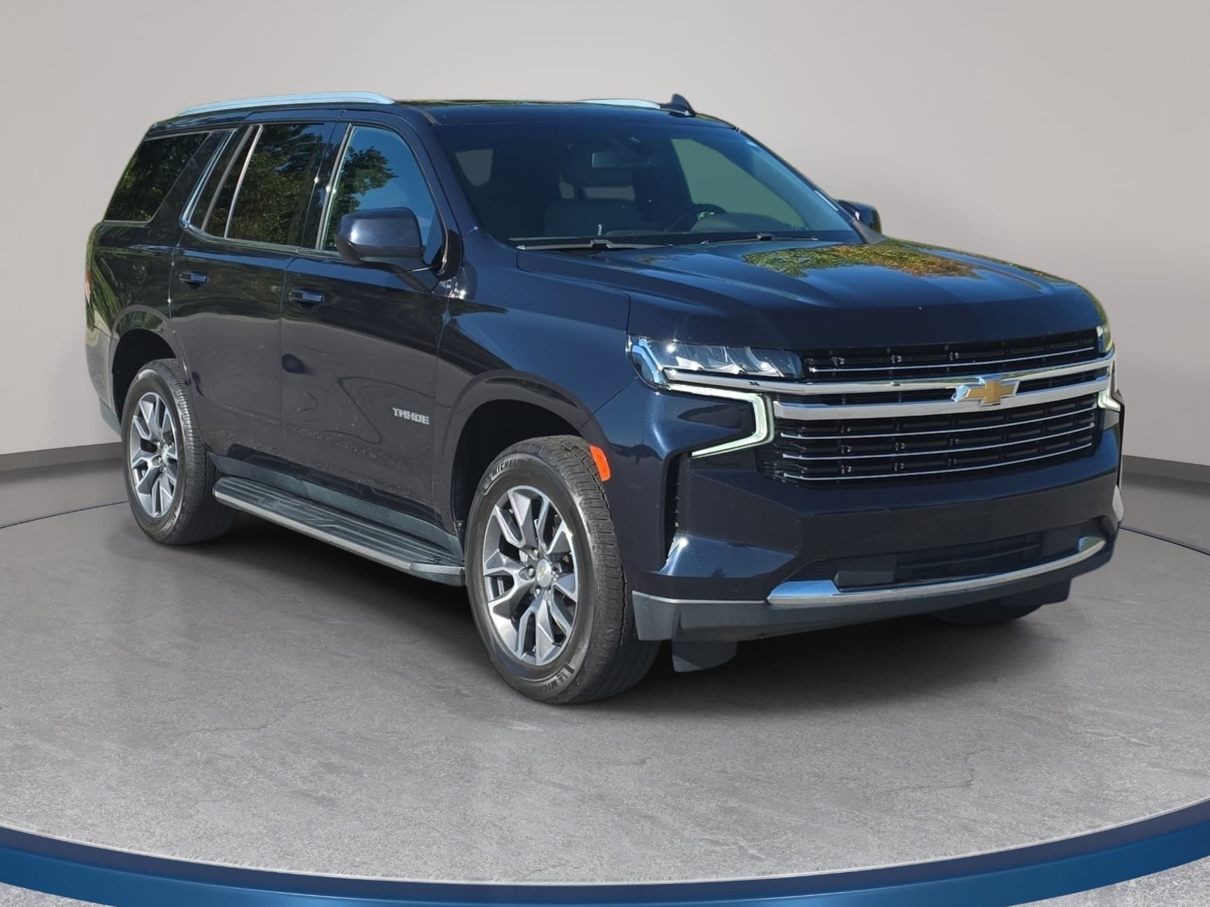 Used 2021 Chevrolet Tahoe LT AWD/4WD image 3