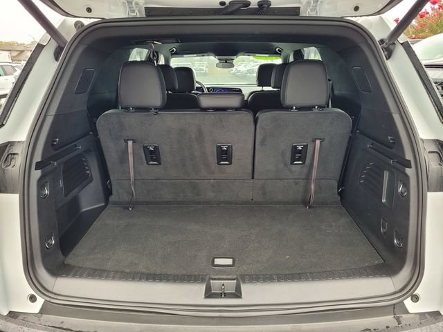 Used 2025 Chevrolet Traverse LT AWD/4WD image 26